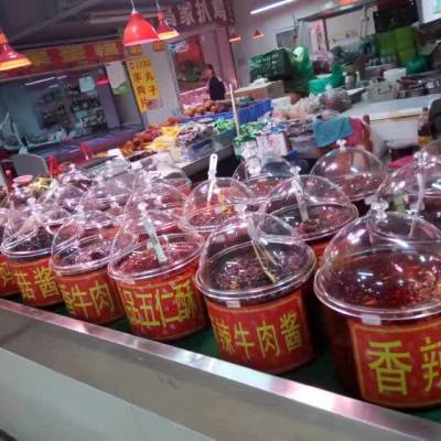 小鹏散装辣椒酱厂批发各种牛肉酱