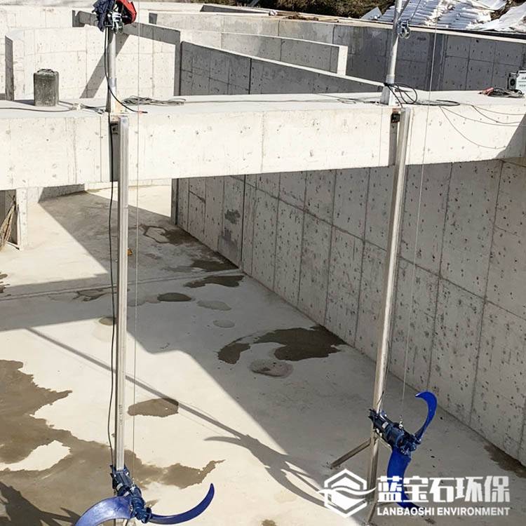 潜水推进器QJB55/2200/2-3255kw聚氨酯叶桨