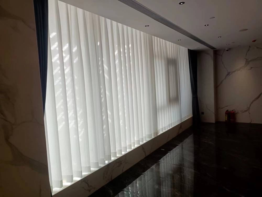 北京喷绘卷帘学校实验室遮光窗帘定做会议室电动窗帘单位百叶帘