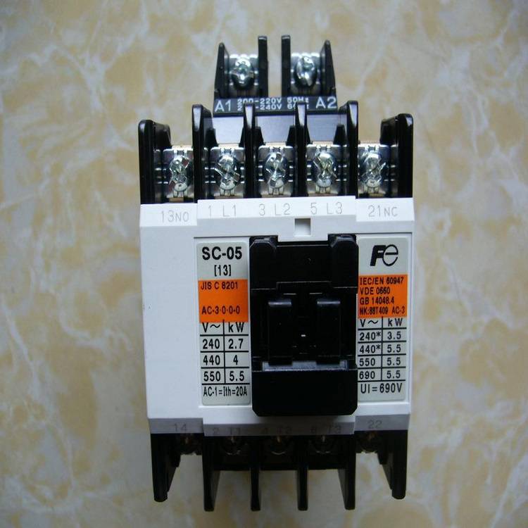 富士电磁交流接触器SC-4-1AC220V22A