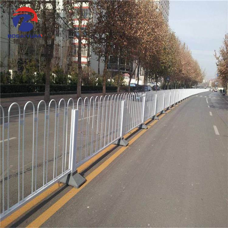u型京式护栏 城市道路中央隔离栏 机动车非机动车分隔栏供应