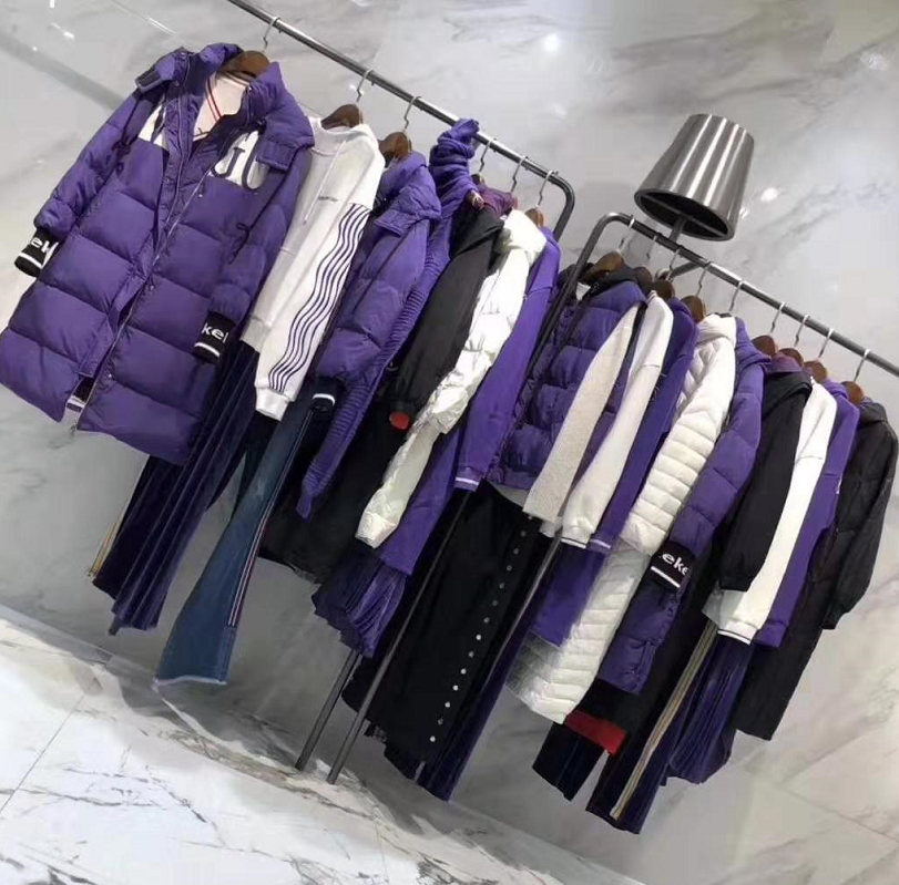 秋冬品牌尾货库存女装 时尚大码女装剪标折扣批发 服装店进货渠道
