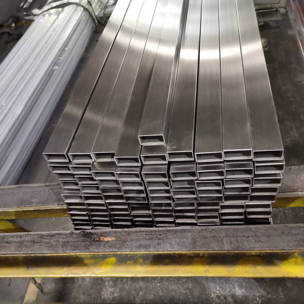 不锈钢矩形管304规格4020厚度1可弯管焊接切割联兴不锈钢厂家
