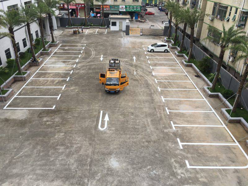 深圳車位劃線哪家便宜,深圳標準車位劃線廠家,深圳車位劃線收費標準