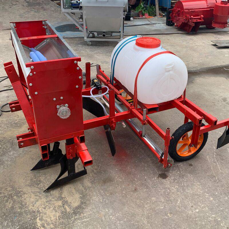 本产品具有起垄,精播,施肥,覆膜,铺滴灌或喷药功能.