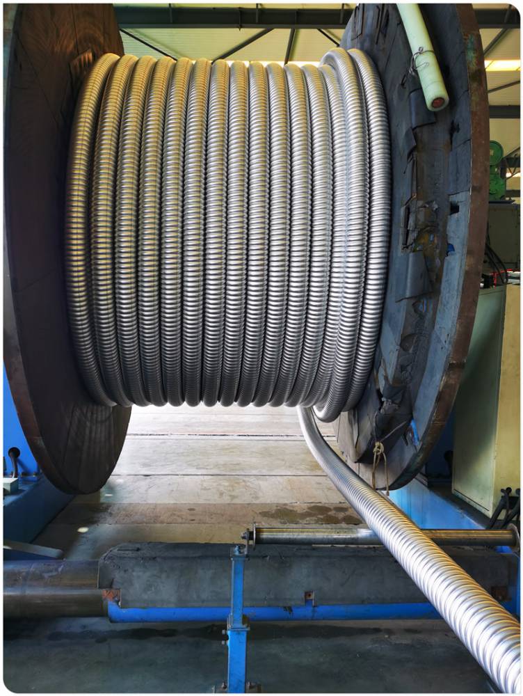 【110kv 高压电缆(xlpe) yjlw02-z 预制,铜箔】图片