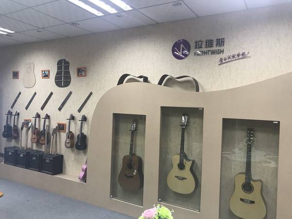 【古典吉他教学入门-龙岩古典吉他-福州拉维斯