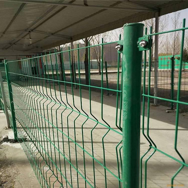 包塑铁丝养殖圈地护栏网高速公路浸塑双边丝护栏道路绿化围栏
