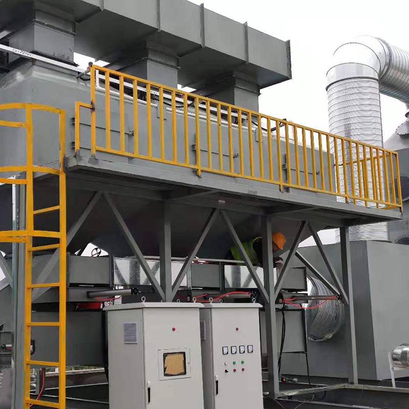 喷涂厂5万风量催化燃烧设备有机废气成套处理现场定制