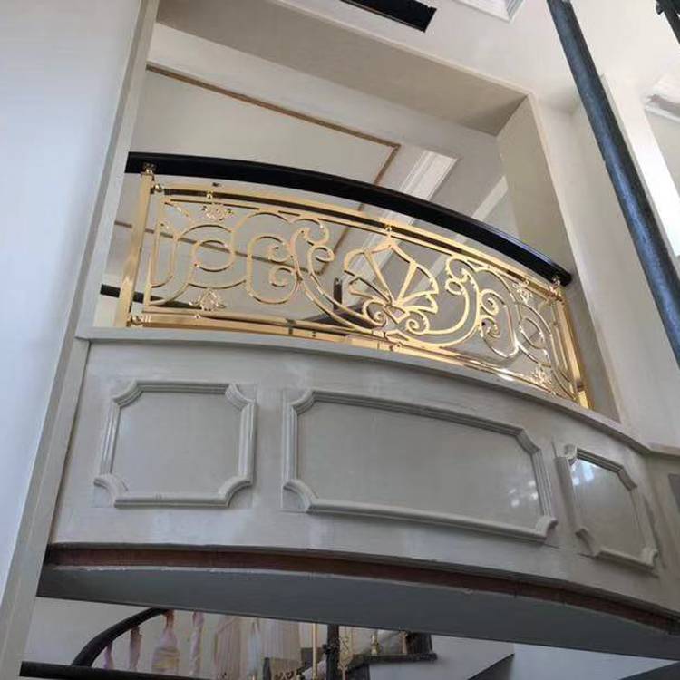 电镀K金室内铜艺楼梯扶手栏杆装饰传递出轻奢简约风