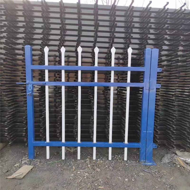 蓝白外墙护栏厂区锌钢栅栏组装式墙体栅栏