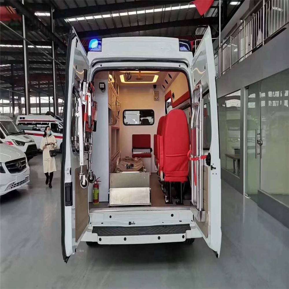 鄉(xiāng)城傷殘運(yùn)送車 運(yùn)輸型救護(hù)車廠家聯(lián)系方式