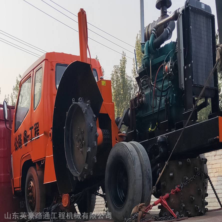 路通机械定做路沿石开沟机公路开槽机制造