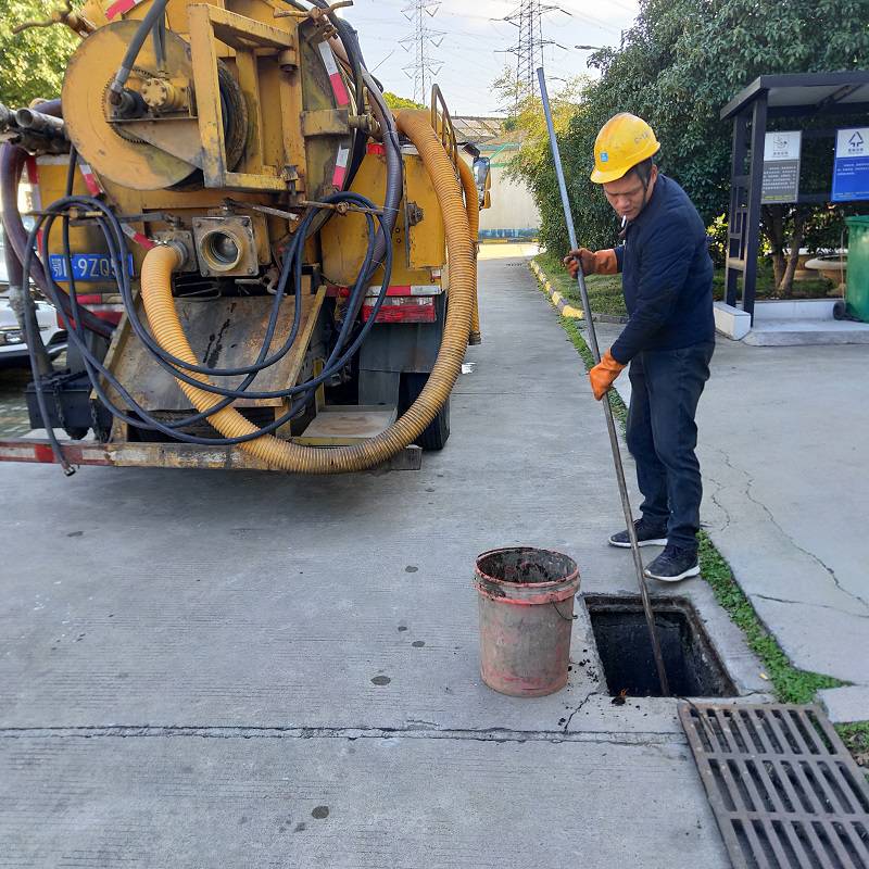 苏州吴中区香山镇清理化粪池污水管道清理淤泥抽粪/管道清洗疏通