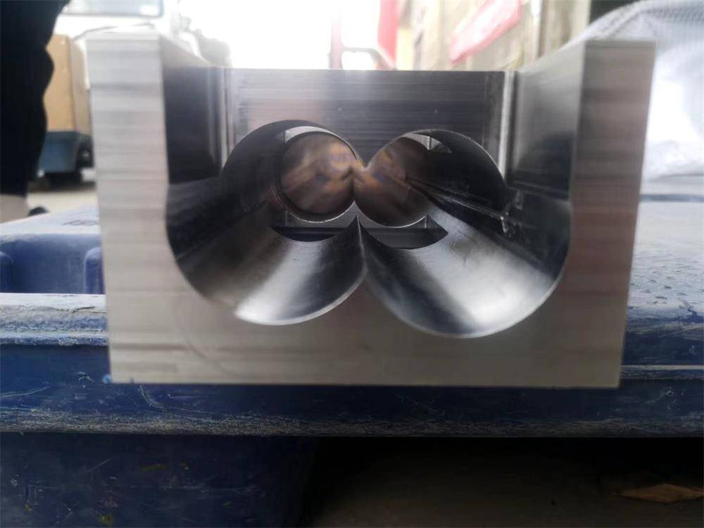 凯迈德深孔科技 常年对外加工,u型孔工件