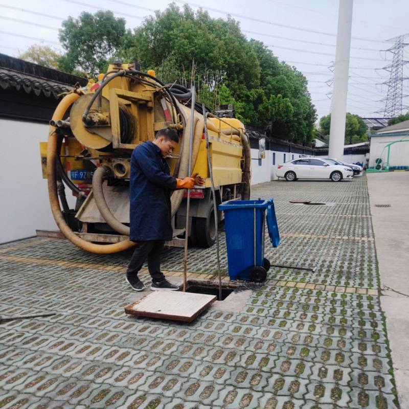 昆山花桥镇VCCTV检测管道/非开挖修复/管道内污泥清淤清理水泥块处理-管道管道清淤