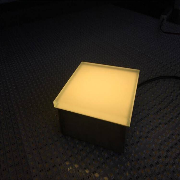 LED防水地砖灯嵌入式地埋灯LED线条灯砖耐低温防滑效果