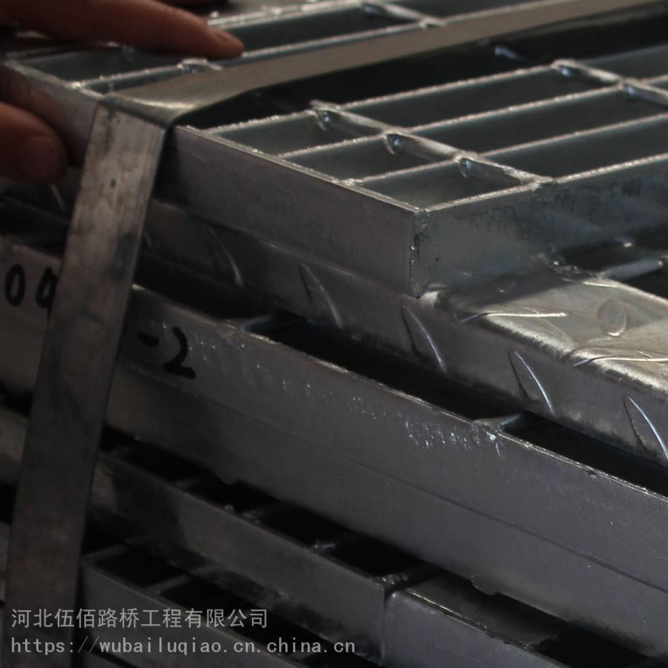 Q235普通扁钢锯齿状焊接镀锌钢格栅板
