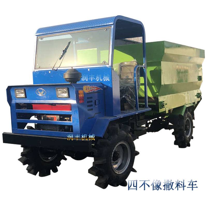 养殖场喂料车全日粮饲料撒料车柴油大马力投料车