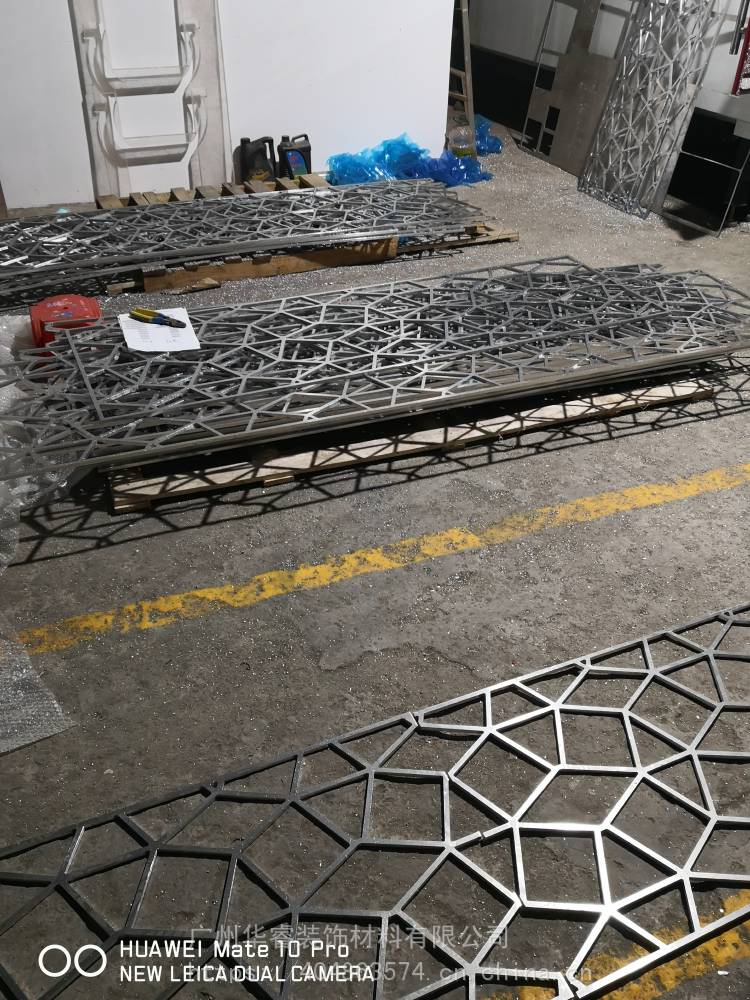广州铝屏风浮雕镂空加工精准度到0003mm