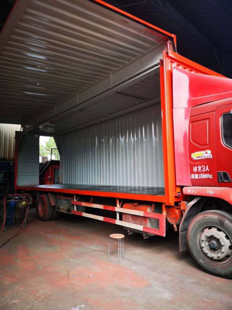 车载电动飞翼集装箱出售/二手集装箱改电动飞翼/9.6厢车改飞