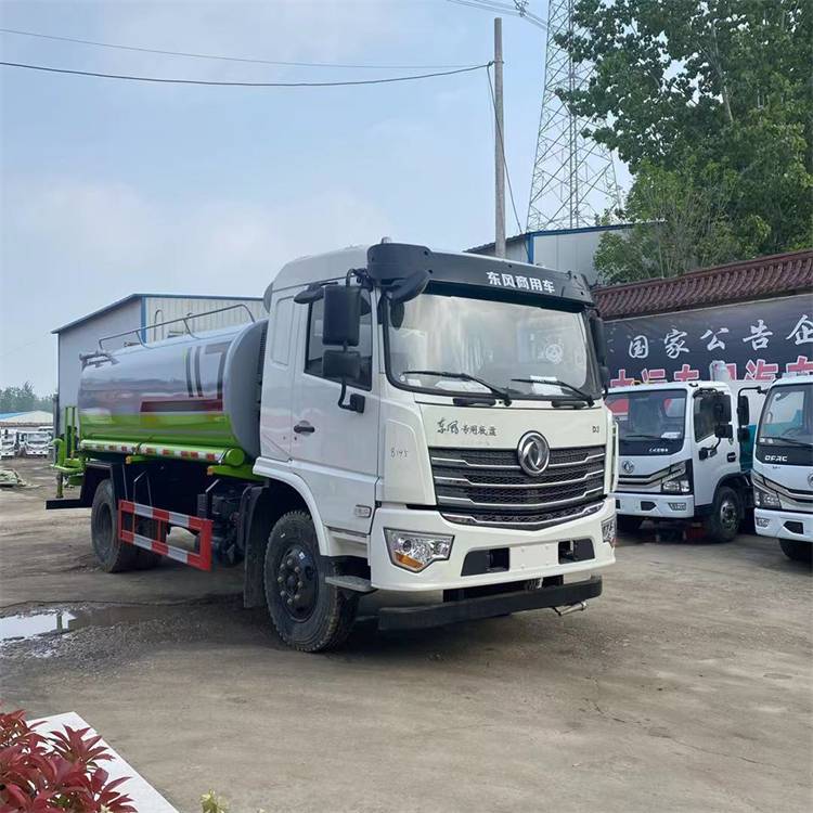 山東灑水車廠家12方灑水現(xiàn)車華神多利卡福瑞卡專底多款車型任您選購