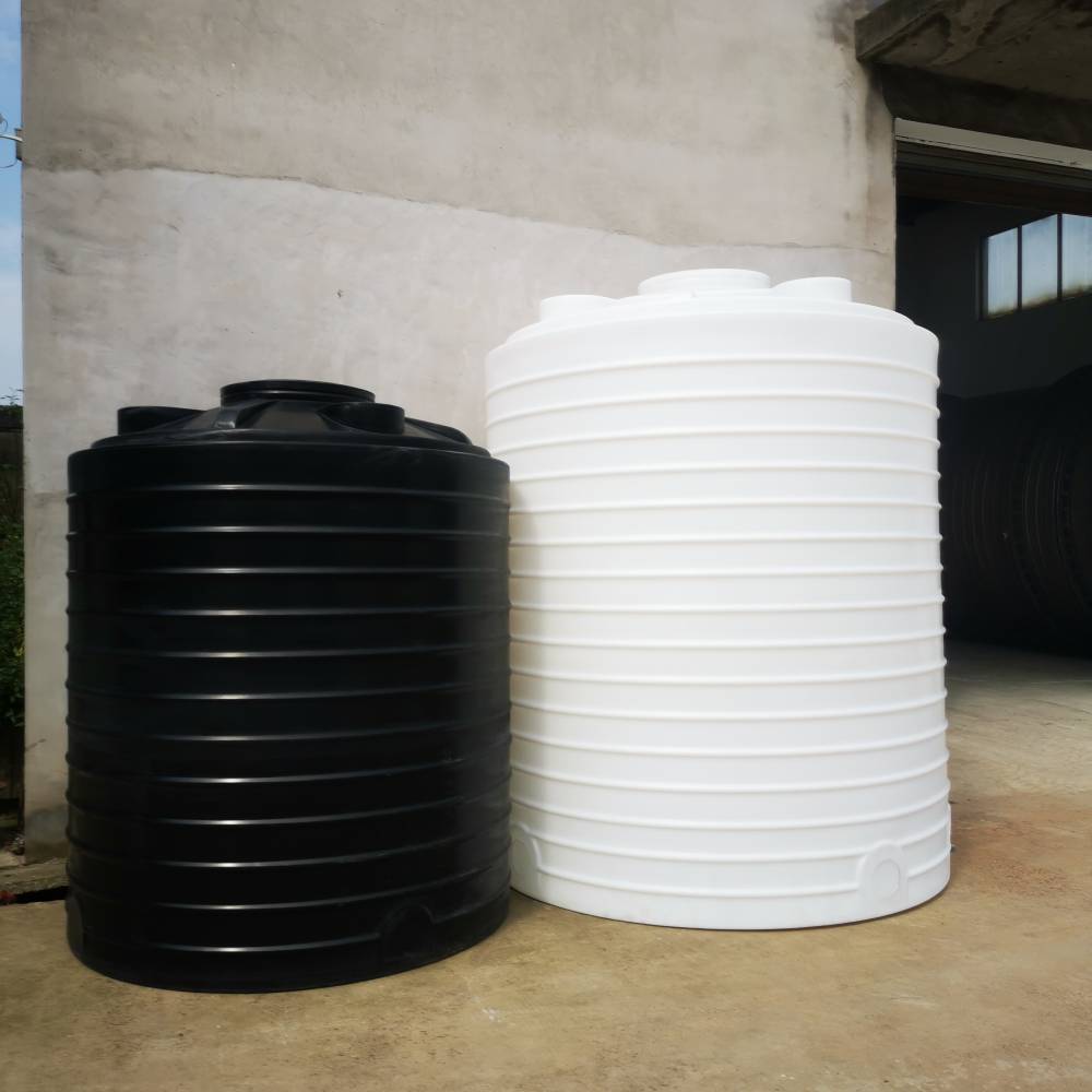 无锡隆意达加厚定制10吨耐酸碱塑料水箱可定制热熔法兰