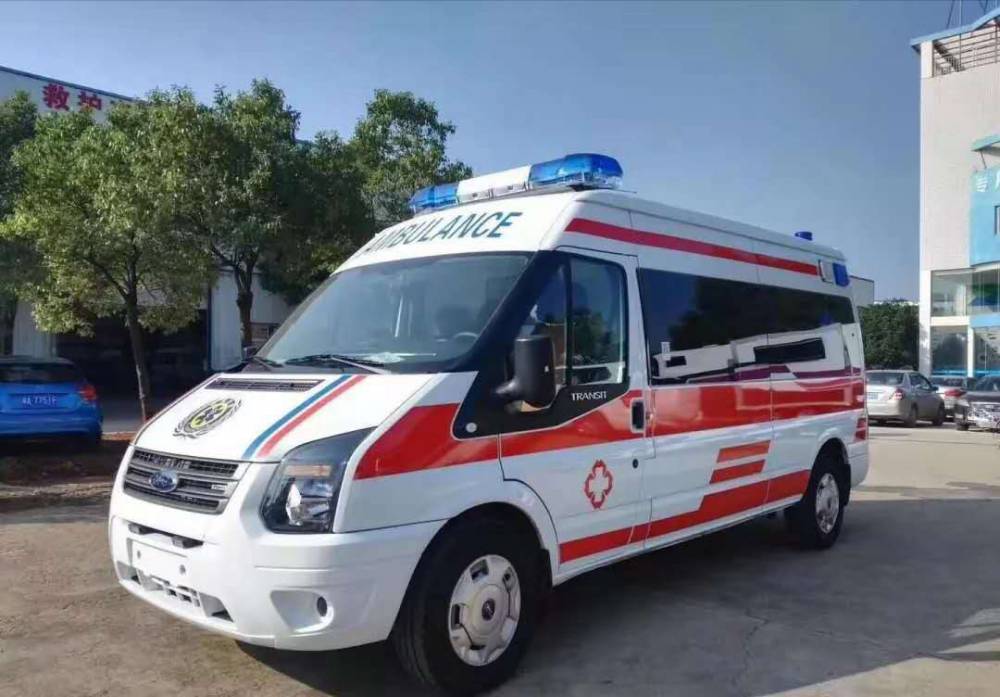 北京重症患者接送-救护车接送病人-设备齐全随车医护