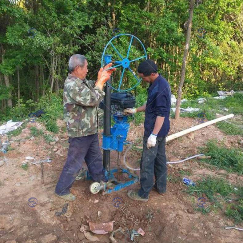 供应辽宁轻便钻机小型工程地勘钻机JZ-1浅层地质取样钻机价格低