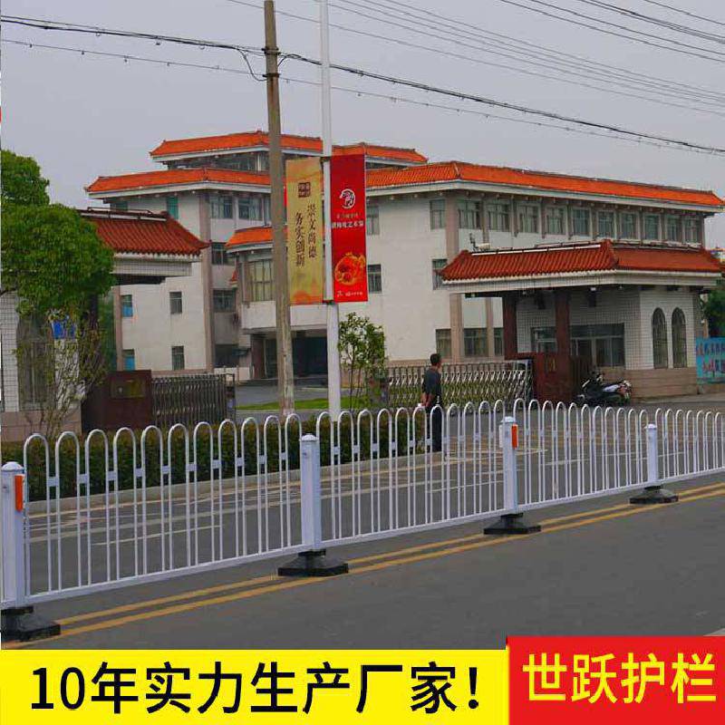 山西京式市政护栏网现货山西80x80x5京式护栏京式道路市政护栏价格