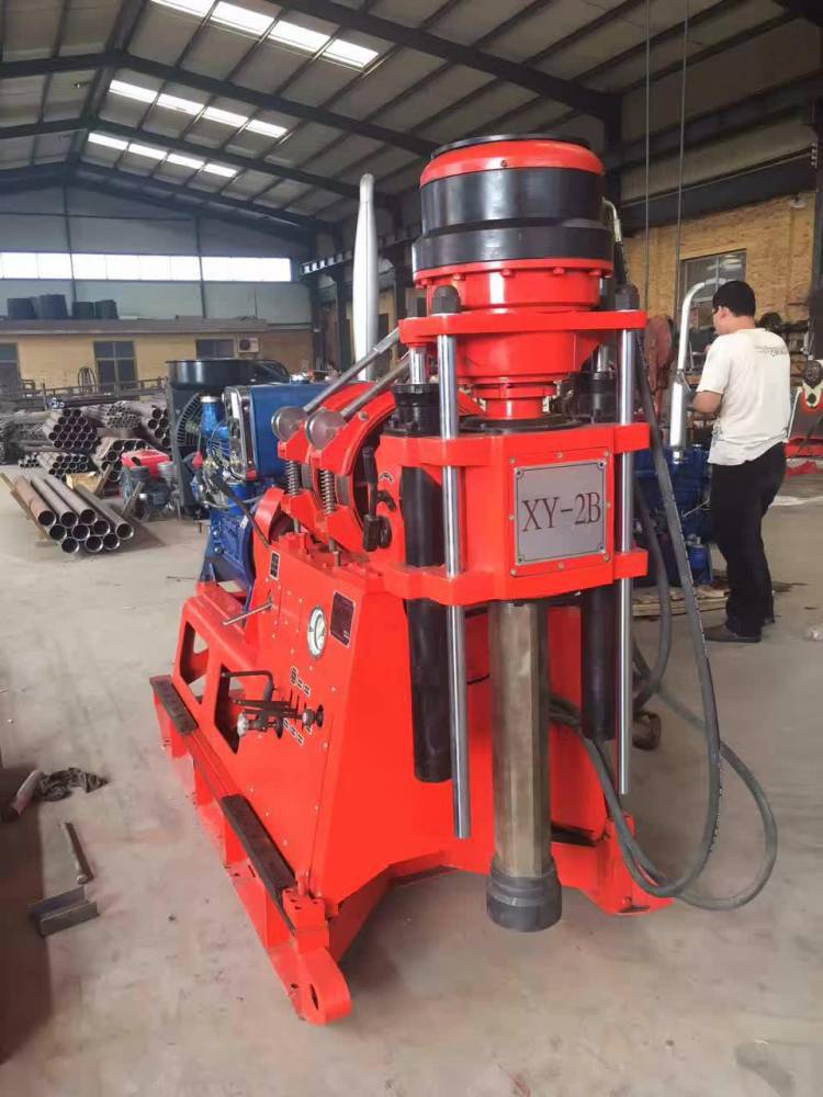 履带式文登240地质岩心钻机 工程专用履带勘查钻机