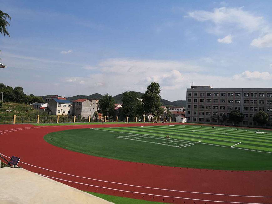 学校塑胶跑道造价,学校塑胶跑道工程造价