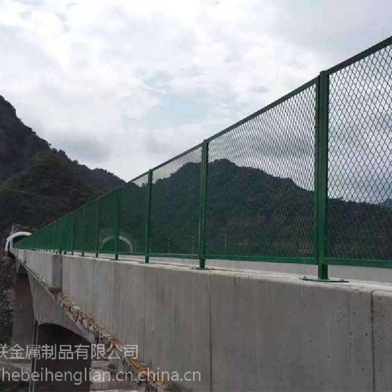 低碳钢丝双边丝框架护栏网高速公路铁路边框铁丝围栏网浸塑防护栏铁路防护网