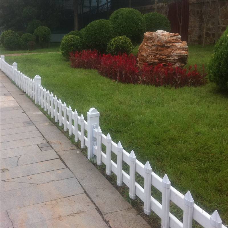 草地隔离栏 园林绿化带护栏 pvc白色栅栏