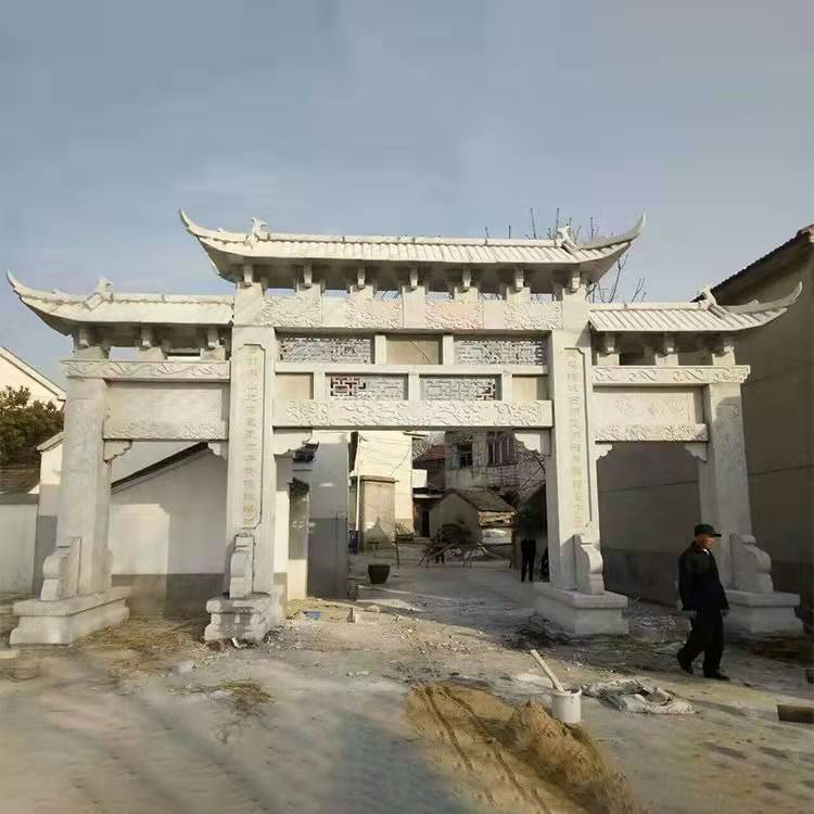 源头厂家供应寺庙村庄三门石牌坊园林新农村石门楼可来图定制