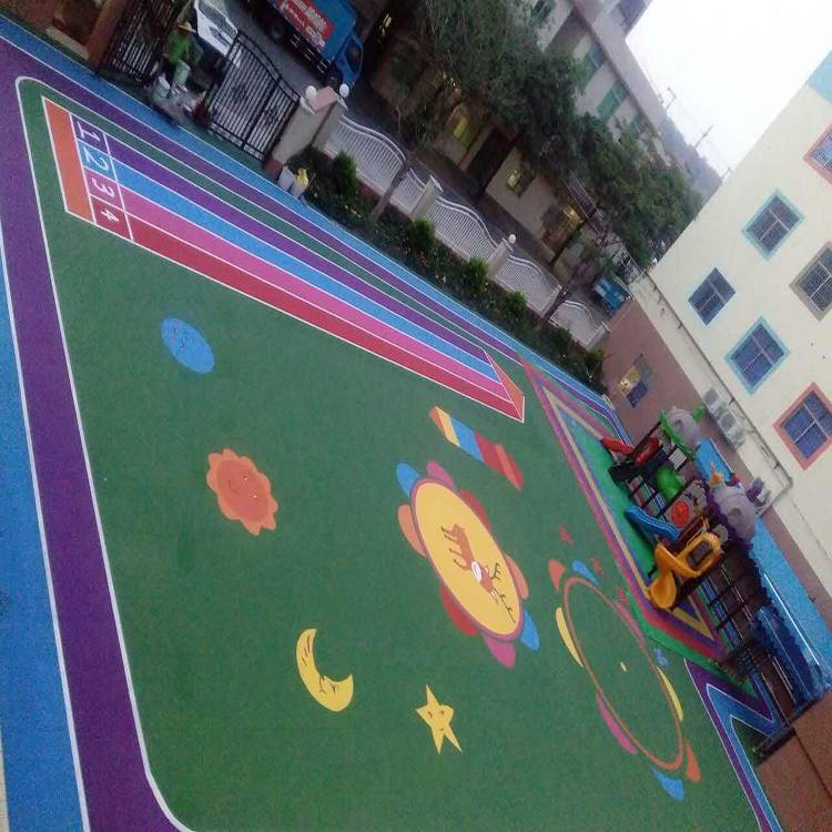 幼儿园室外地面用什么材料，海口幼儿园拼装地板