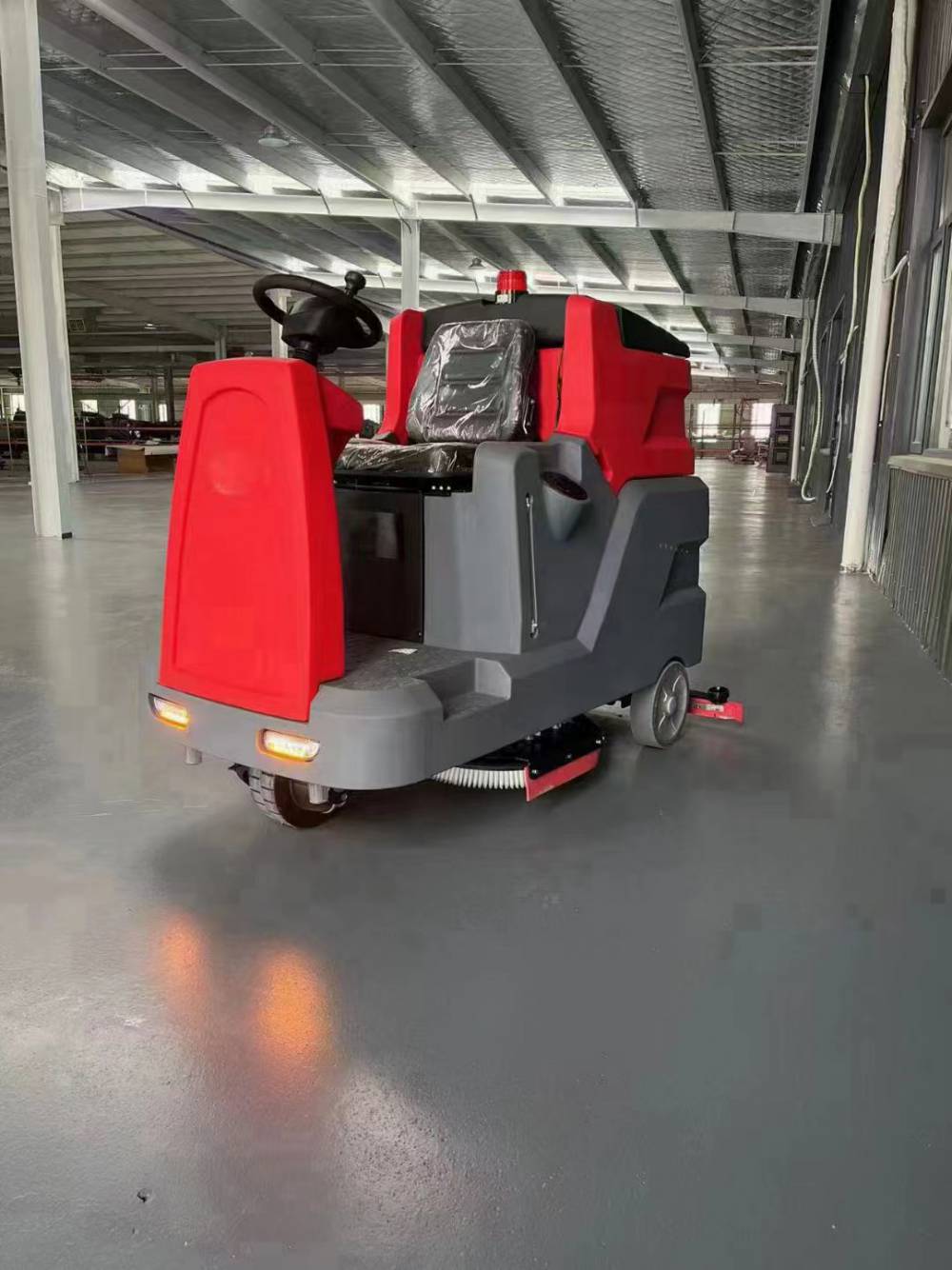 大型双刷20寸智能全自动拖地机格瑞勒驾驶式洗地机GRL110