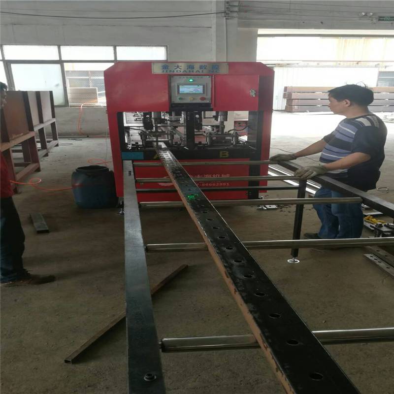 湖南省湘潭市湘乡市爬架冲剪一体机