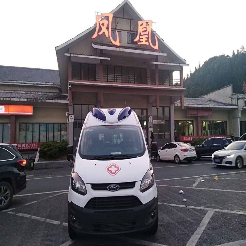 田陽(yáng)非急救車 江鈴救護(hù)車廠家
