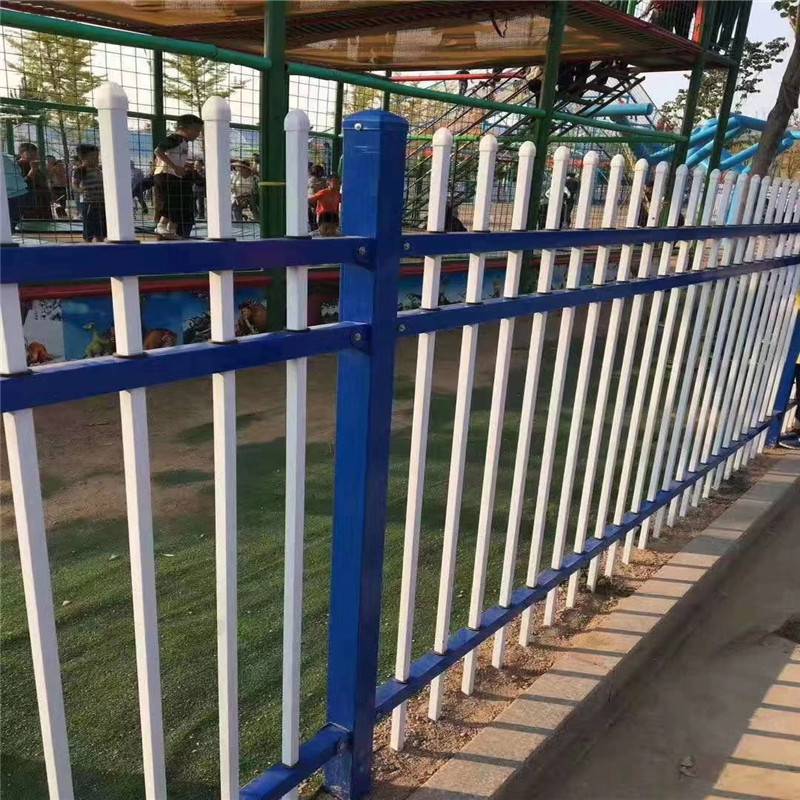 蓝白围墙栏杆新农村改造护栏固腾小区护栏价格