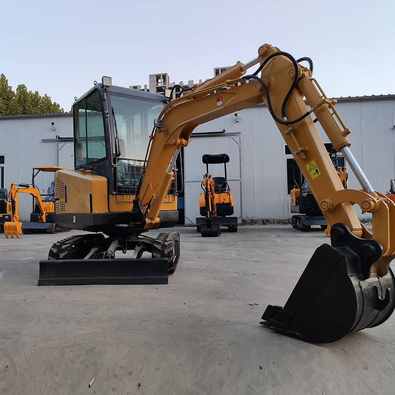 工程苗圃小型挖掘机履带绿化小型挖掘机