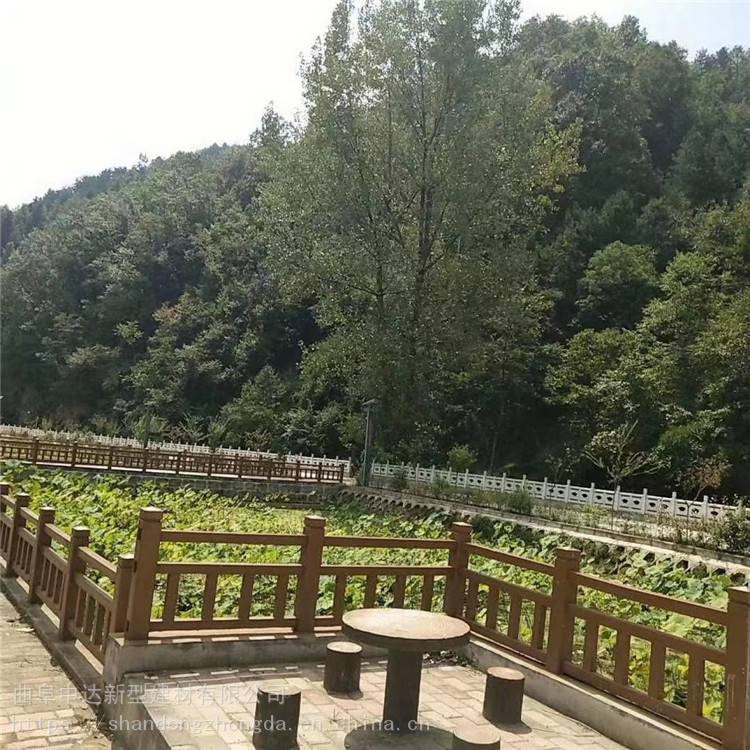 厂家批发水泥仿木护栏河道景观仿木围栏