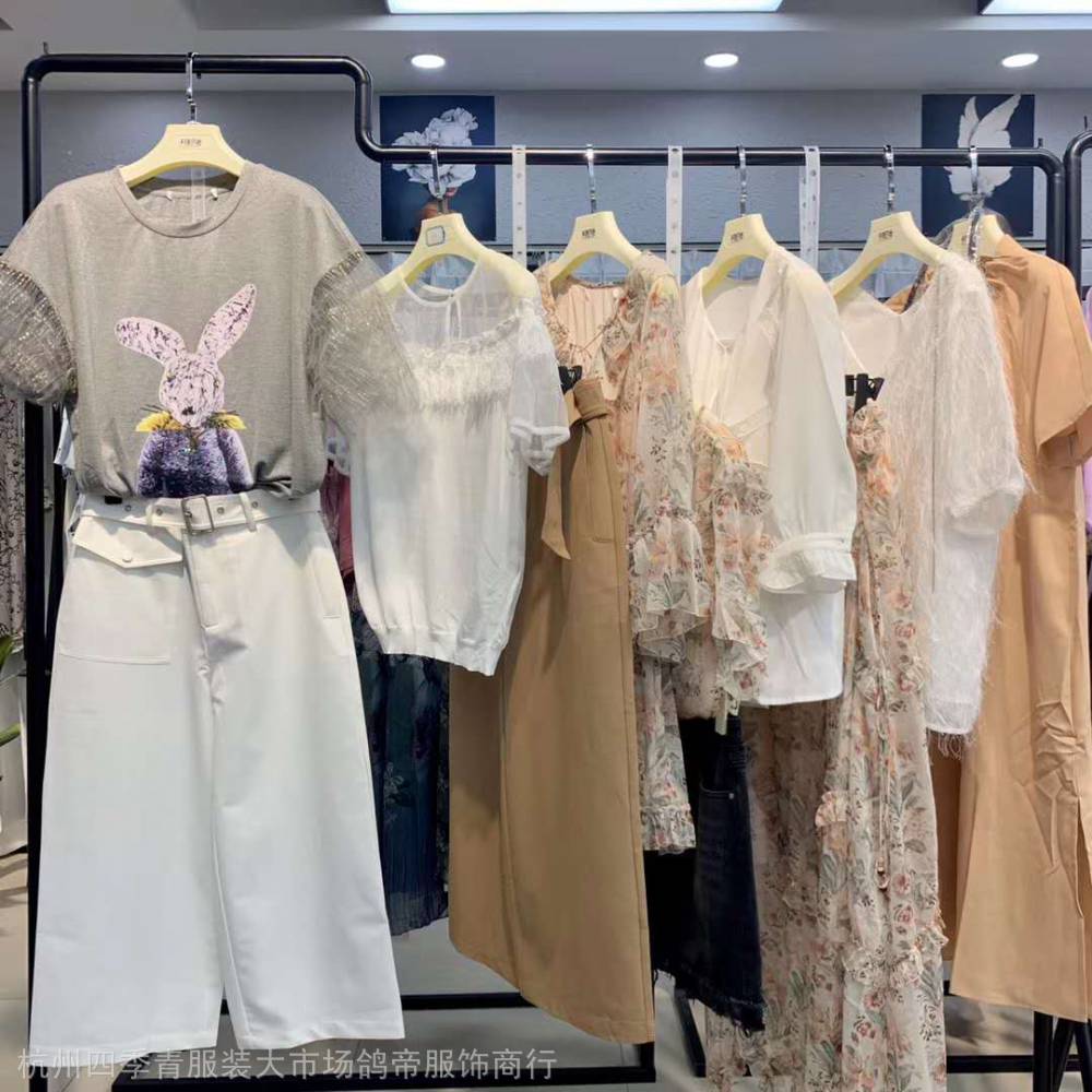 【廣州市海珠區園昌服裝批發市場阿萊貝琳夏開女裝品牌折扣店】圖片