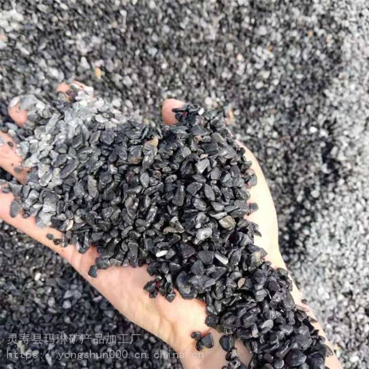 河北玛琳6-9毫米黑色砾石批发水磨石子黑色碎石价格