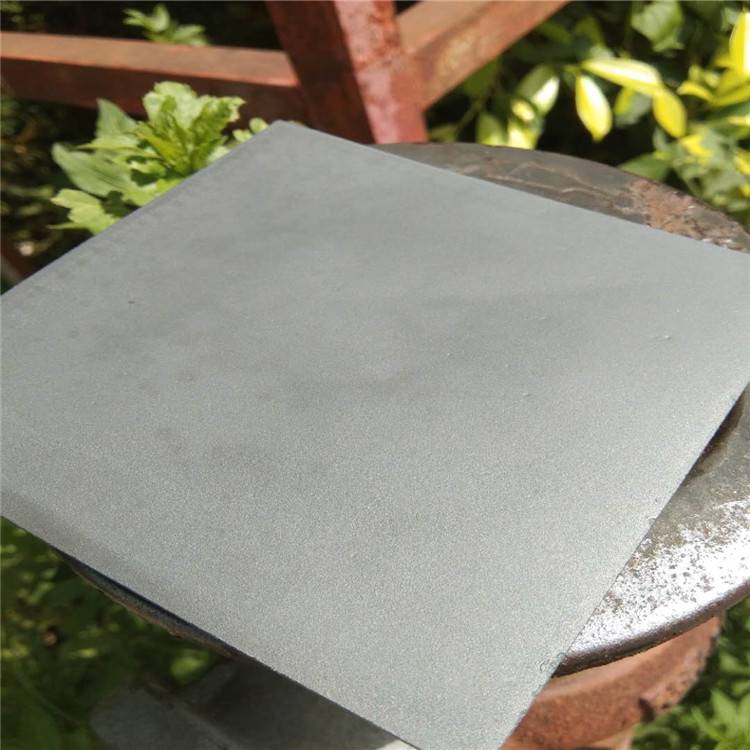氮化硅陶瓷片喷砂机氮化硅薄片清理机氮化硅陶瓷基板喷砂机设备