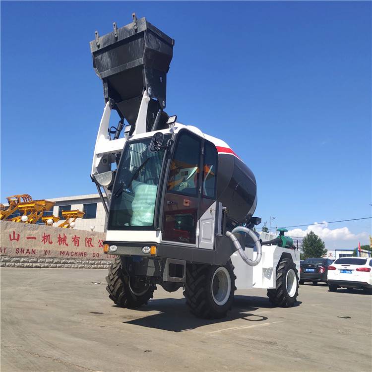 山一重工全自動上料攪拌車價格三一日力重工攪拌車視頻工廠直銷型號齊全