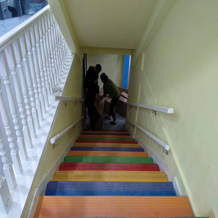 地面装饰幼儿园，黔东南幼儿园拼装地板