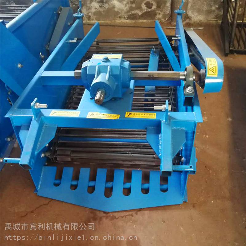 皮带加固板式悬挂红薯土豆收获机
