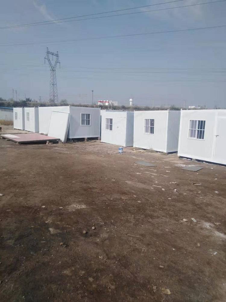 包头市红胜彩钢复合板集装箱房耐磨损施工集装箱房