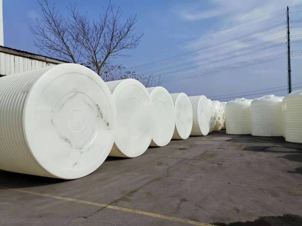 赛普塑业10吨pe水箱专做滚塑塑料储罐厂家